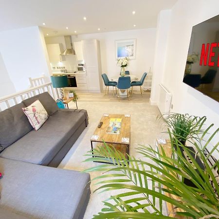 The Seaside Maisonette. Free Parking/Close To Town Борнмът Екстериор снимка