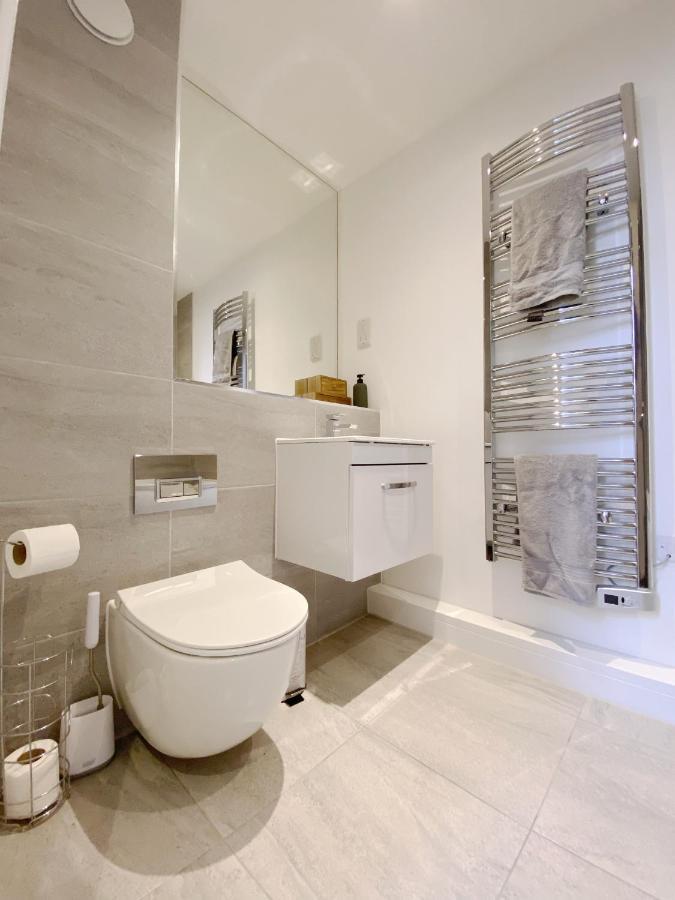 The Seaside Maisonette. Free Parking/Close To Town Борнмът Екстериор снимка